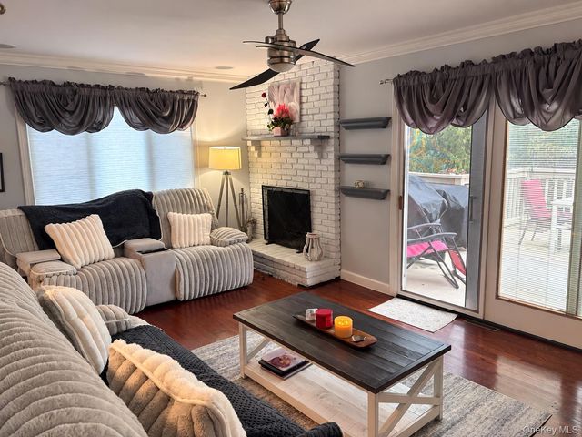 41 Homeland Drive, Huntington, NY 11743