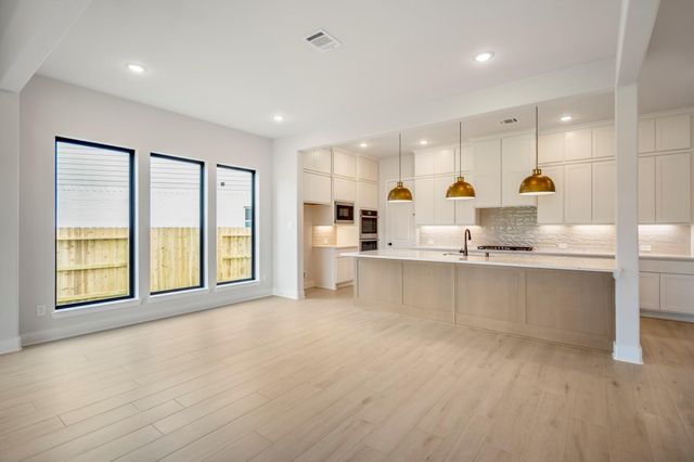 17206 Blooming Suzans Lane, Conroe, TX 77302