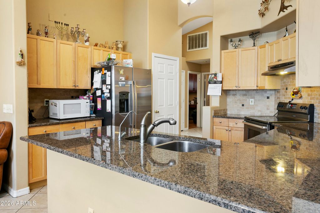 15622 N 13TH Avenue, Phoenix, AZ 85023 — photo 4