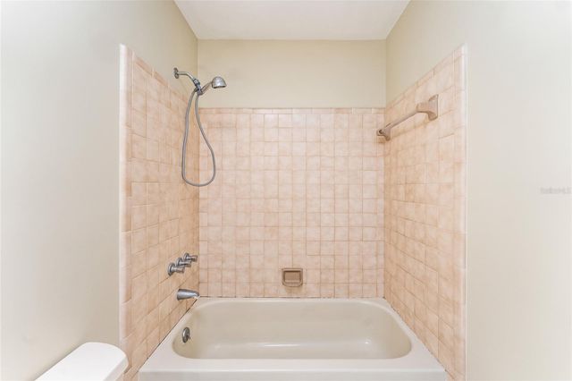2541 NW 52ND PLACE, Gainesville, FL 32605