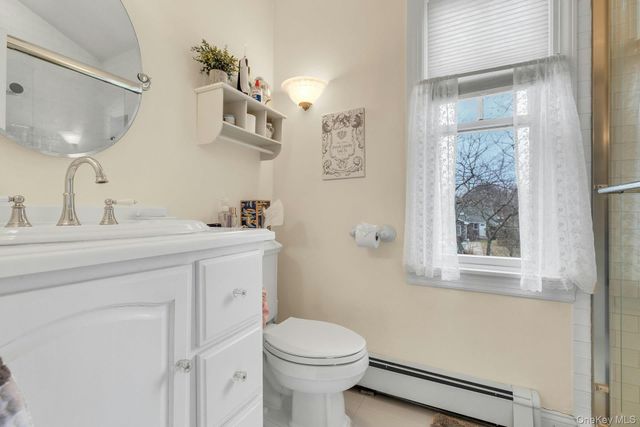 4 Wells Lane, Hampton Bays, NY 11946