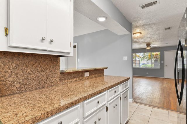 7405 Carver Avenue, Texas City, TX 77591