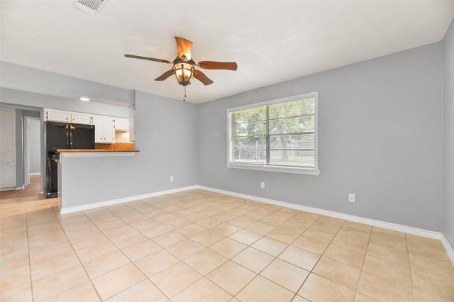 7405 Carver Avenue, Texas City, TX 77591