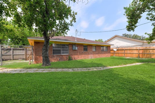 7405 Carver Avenue, Texas City, TX 77591