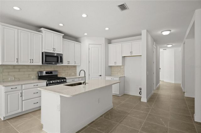 10366 LAKE GEORGE AVENUE, Sarasota, FL 34241