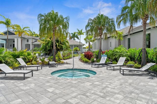 10366 LAKE GEORGE AVENUE, Sarasota, FL 34241