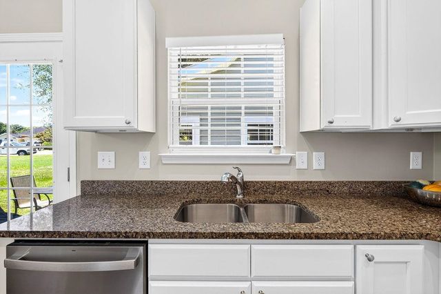 146 Robert Conway Ct., Georgetown, SC 29440