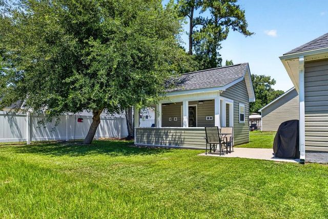 146 Robert Conway Ct., Georgetown, SC 29440