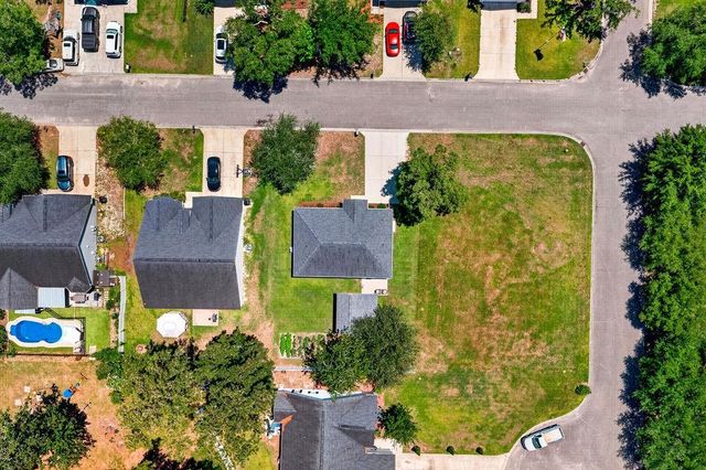 146 Robert Conway Ct., Georgetown, SC 29440