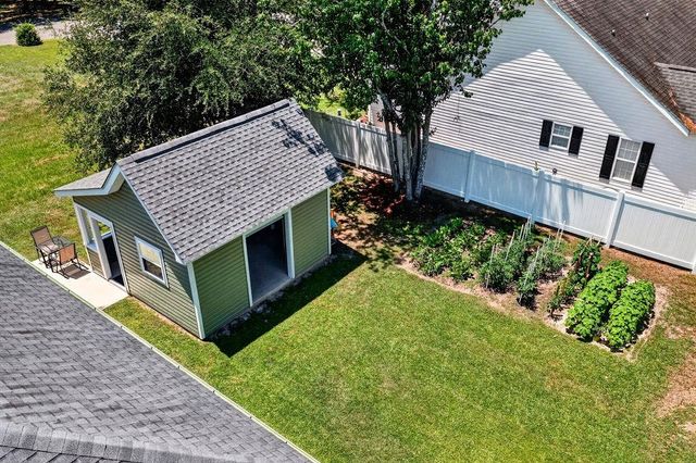 146 Robert Conway Ct., Georgetown, SC 29440