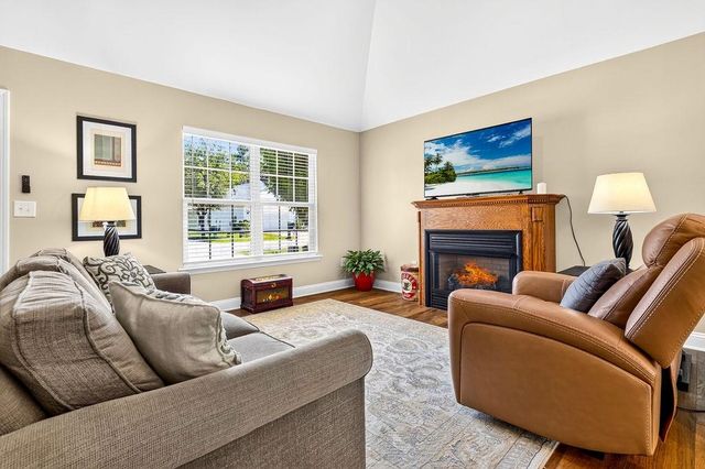 146 Robert Conway Ct., Georgetown, SC 29440
