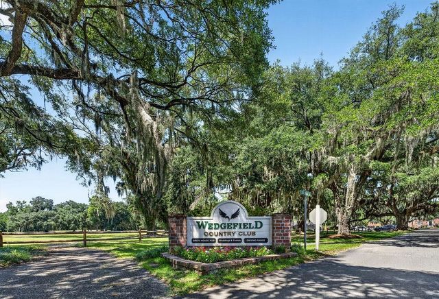 146 Robert Conway Ct., Georgetown, SC 29440