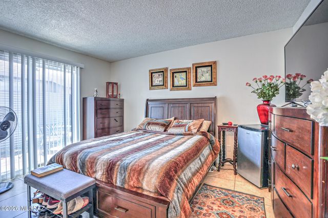 3317 E Water Street, Tucson, AZ 85716