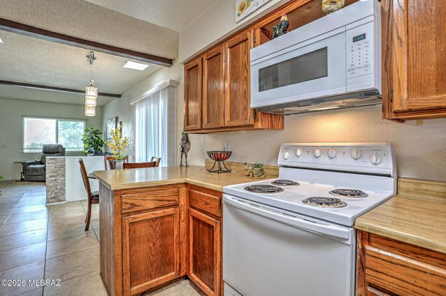 3317 E Water Street, Tucson, AZ 85716