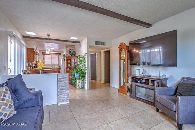 3317 E Water Street, Tucson, AZ 85716