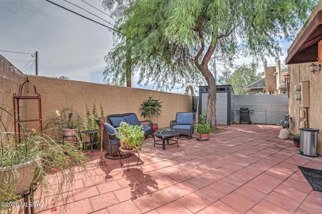 3317 E Water Street, Tucson, AZ 85716