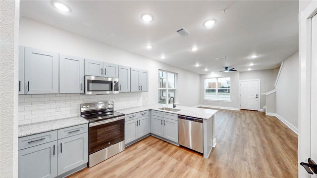 3701 Bonnie Brae Street, Denton, TX 76226