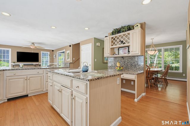 373 Chase Road, Thompson, CT 06277