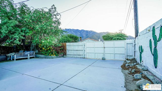394 W Bon Air Drive, Palm Springs, CA 92262