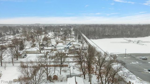 3061 Culbertson Avenue, Rochester Hills, MI 48307