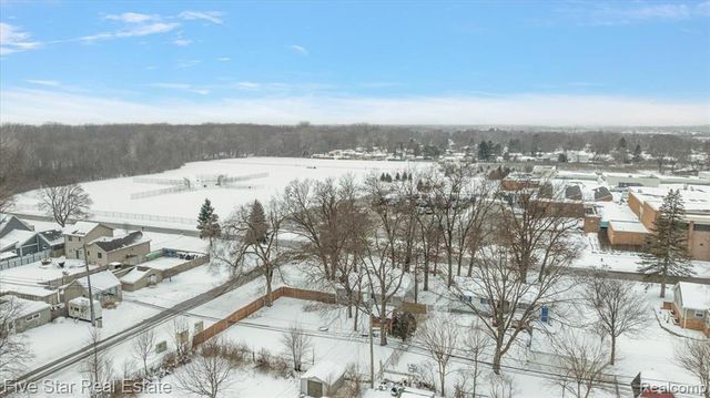 3061 Culbertson Avenue, Rochester Hills, MI 48307