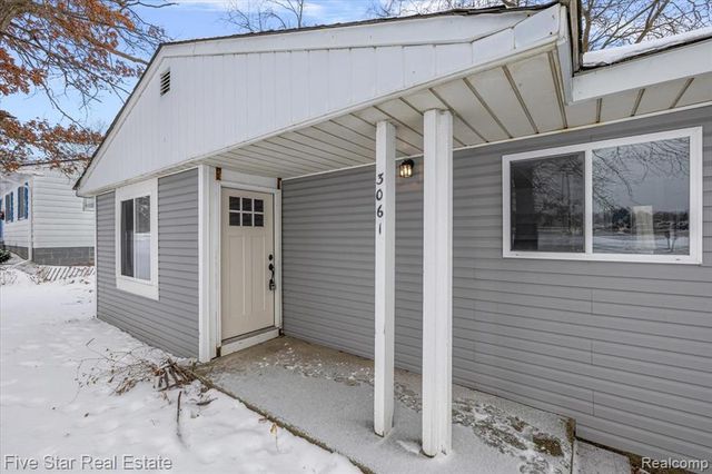 3061 Culbertson Avenue, Rochester Hills, MI 48307