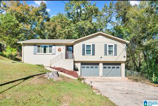 211 26TH COURT NW, Center Point, AL 35215