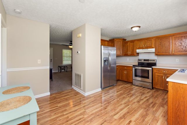 128 Thomas Holman Cir, Springfield, TN 37172