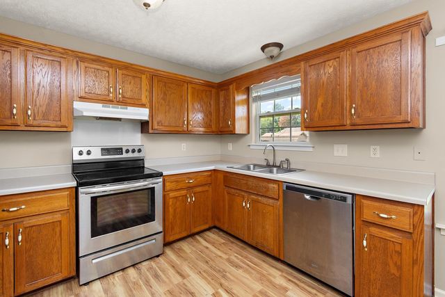 128 Thomas Holman Cir, Springfield, TN 37172