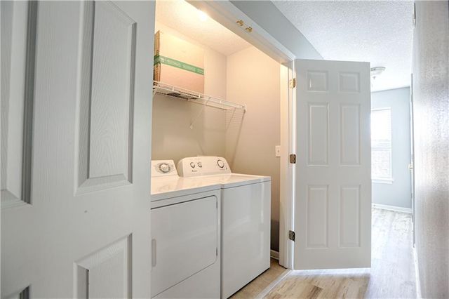 21058 W 118th Terrace, Olathe, KS 66061