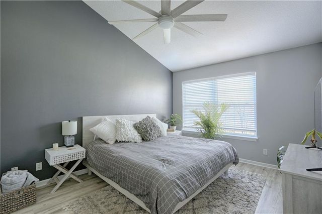 21058 W 118th Terrace, Olathe, KS 66061