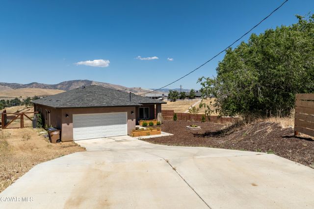 19801 Star Court, Tehachapi, CA 93561