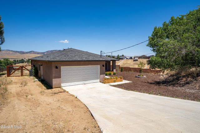19801 Star Court, Tehachapi, CA 93561