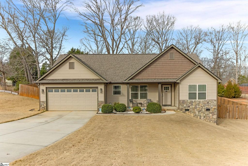 101 Stockton Lane, Moore, SC 29369