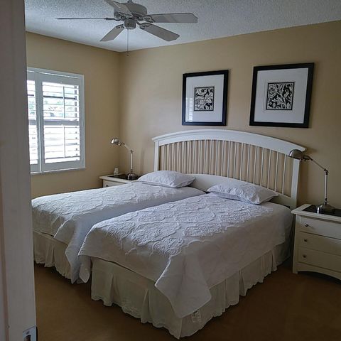 8045 Eastlake Drive 1-g, Boca Raton, FL 33433
