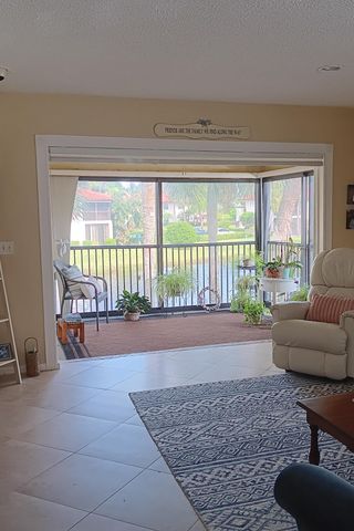 8045 Eastlake Drive 1-g, Boca Raton, FL 33433