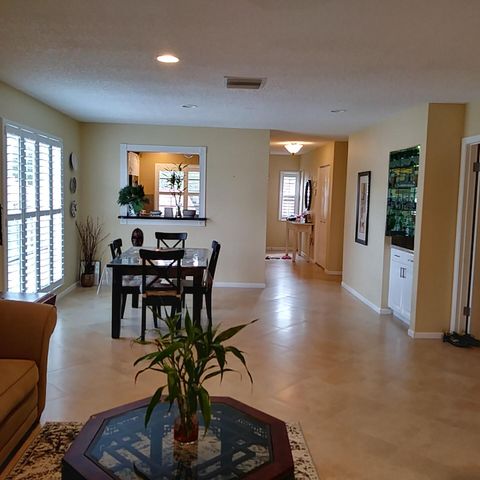 8045 Eastlake Drive 1-g, Boca Raton, FL 33433