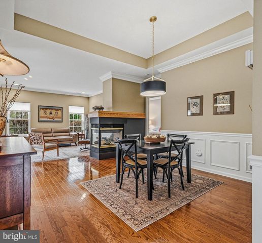 8 IRWIN DR, Upper Chichester, PA 19061