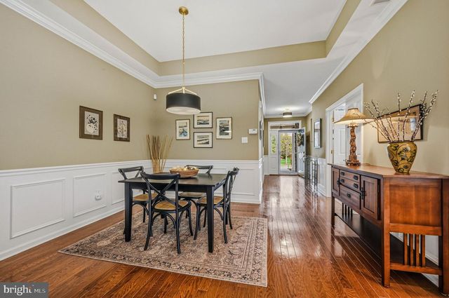 8 IRWIN DR, Upper Chichester, PA 19061