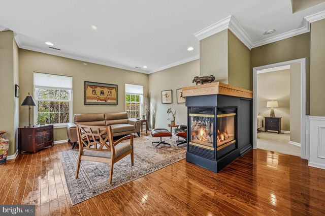 8 IRWIN DR, Upper Chichester, PA 19061