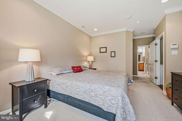 8 IRWIN DR, Upper Chichester, PA 19061