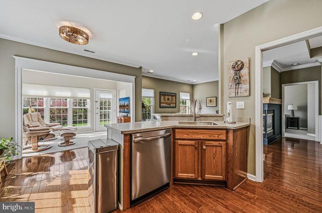 8 IRWIN DR, Upper Chichester, PA 19061