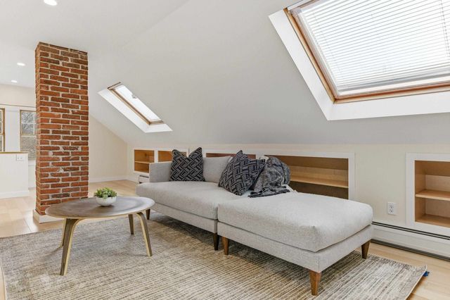 111 Essex Avenue, Portsmouth, NH 03801