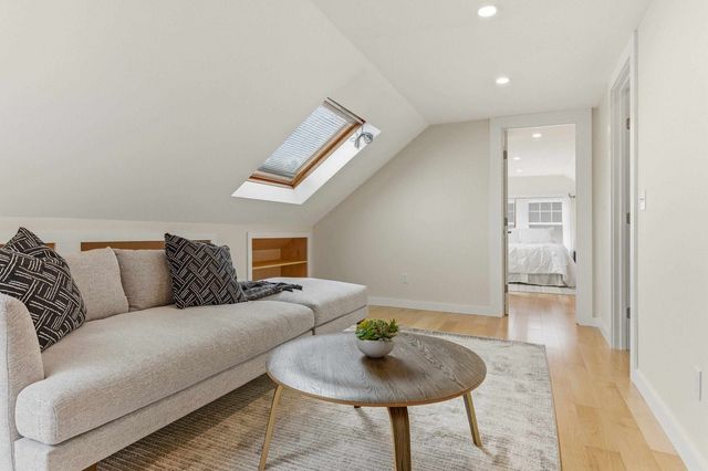 111 Essex Avenue, Portsmouth, NH 03801