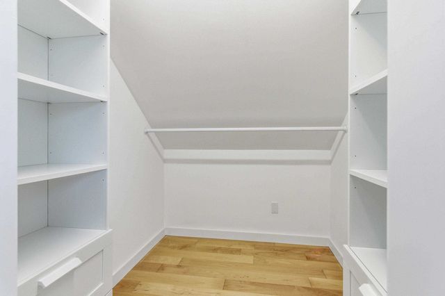 111 Essex Avenue, Portsmouth, NH 03801