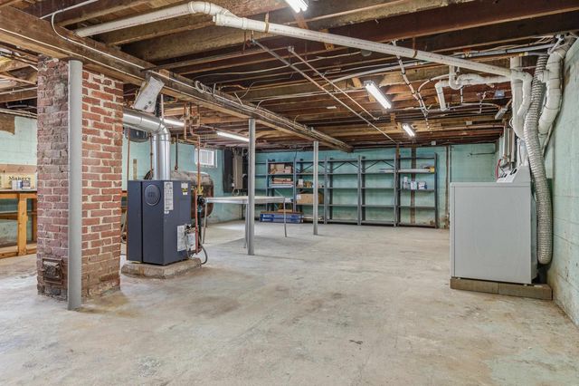 111 Essex Avenue, Portsmouth, NH 03801