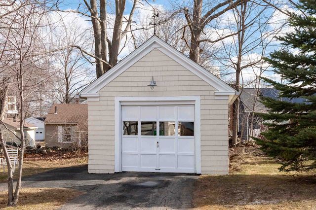 111 Essex Avenue, Portsmouth, NH 03801