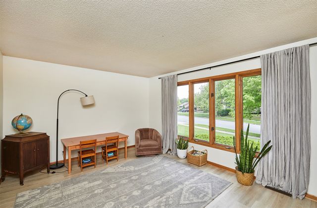 5223 Pommel Place, West Des Moines, IA 50265