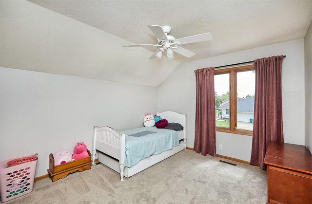 5223 Pommel Place, West Des Moines, IA 50265