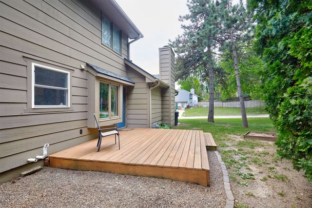 5223 Pommel Place, West Des Moines, IA 50265